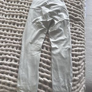 LULULEMON// Align High Rise leggings 28”